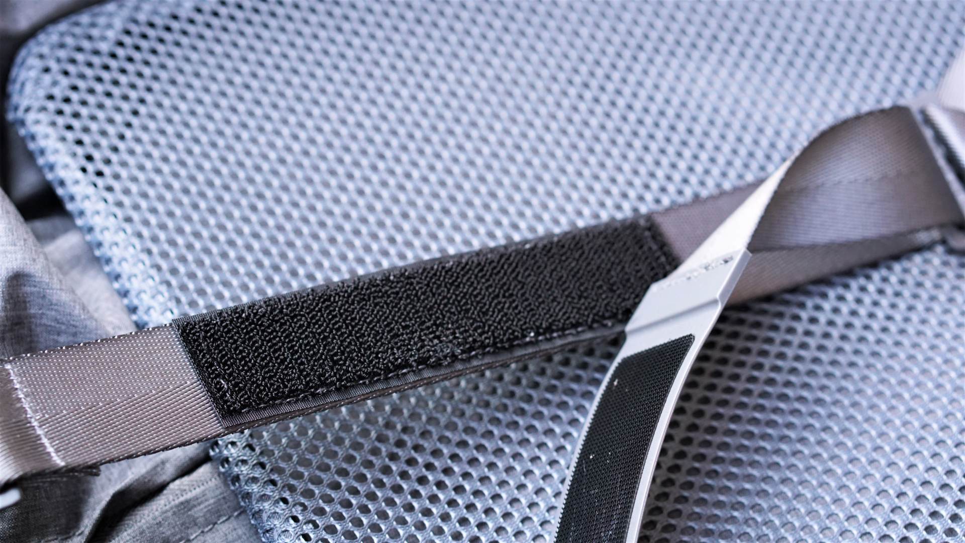 地平线8号行李箱24寸什么颜色好看,地平线8号行李箱和90分行李箱测评