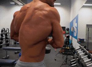 当中国男足脱掉上衣，你就知道他们为何难以崛起？