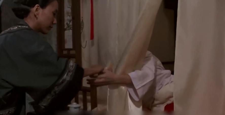 贫贱女子贪图富贵嫁入豪门，却与小叔暧昧逼死残疾丈夫：《怨女》