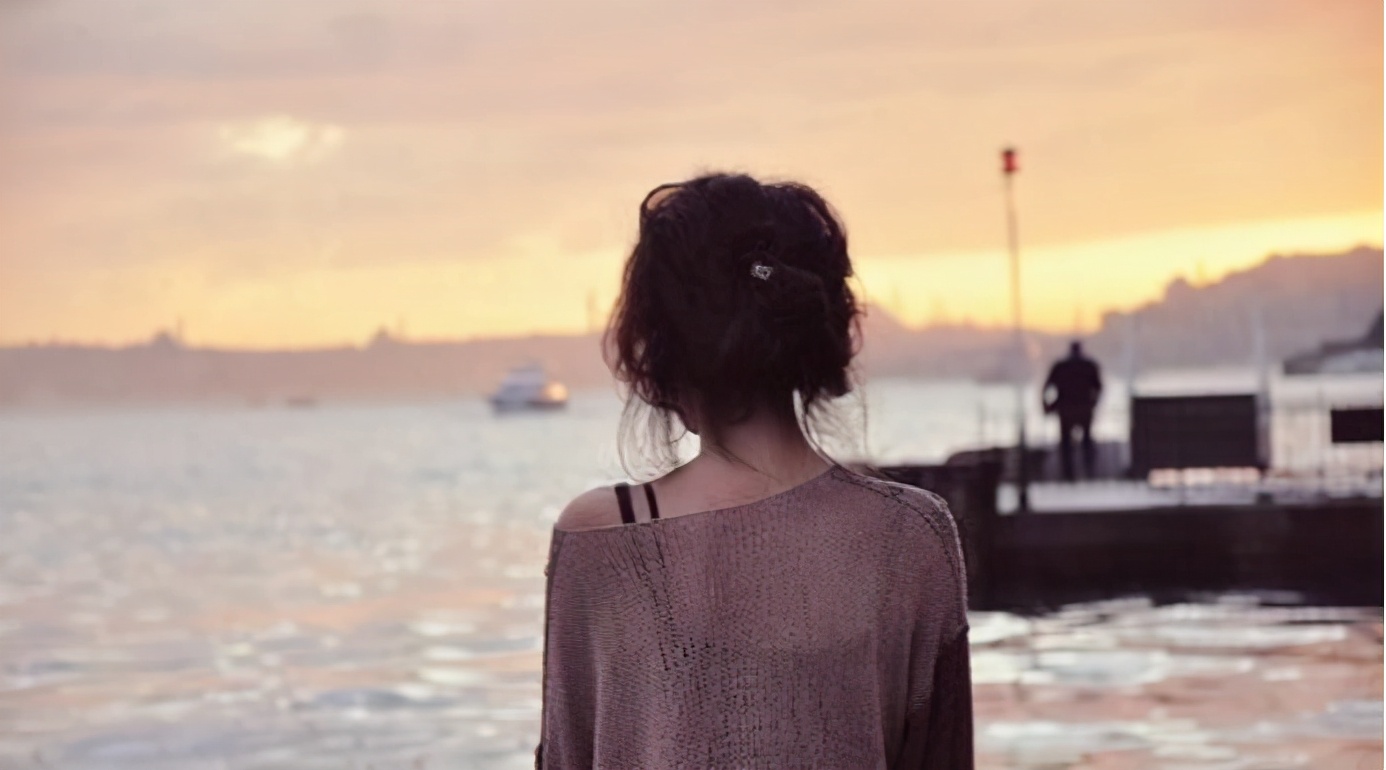 你能看出谁是真的警察吗,你能猜出谁是真正的警察吗