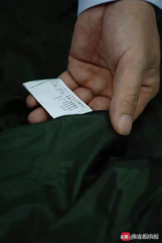 识别真假羽绒服视频,如何识别假羽绒