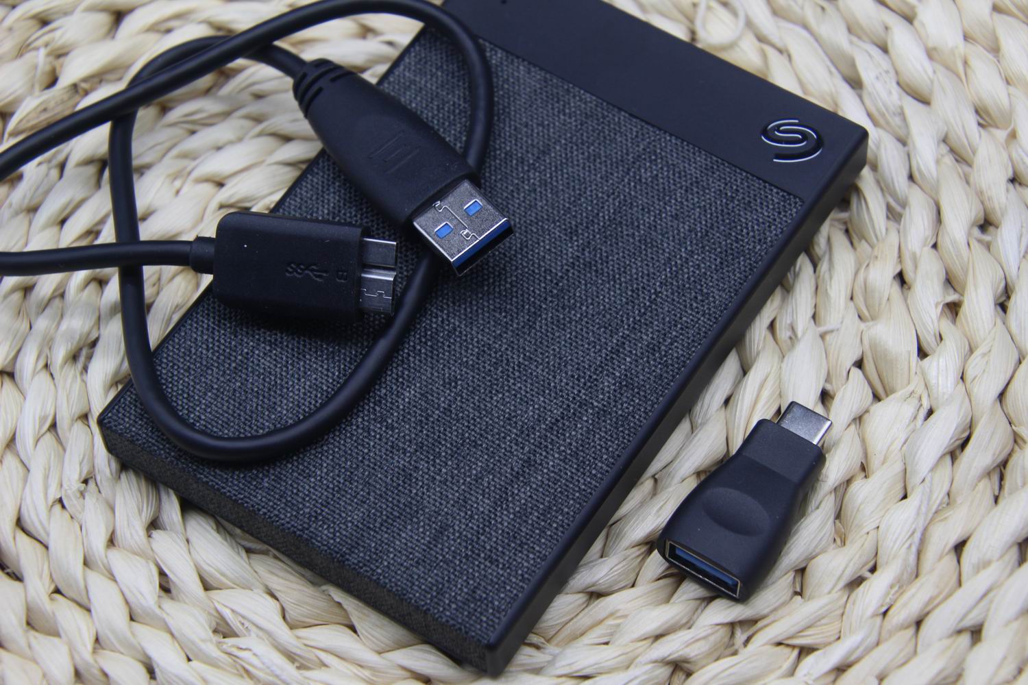 希捷银河系列企业级硬盘16t评测,希捷移动硬盘评测5tb红色