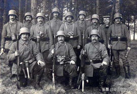 彩色炮弹射击:德国人打开的潘多拉魔盒,一战最恐怖的*器武**