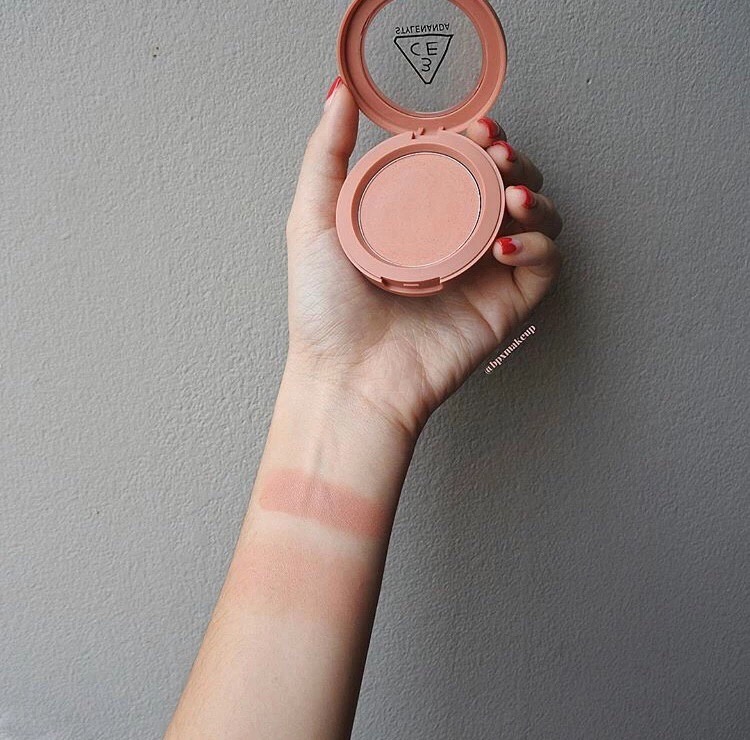 黄皮怎样选腮红颜色显白,买过的腮红