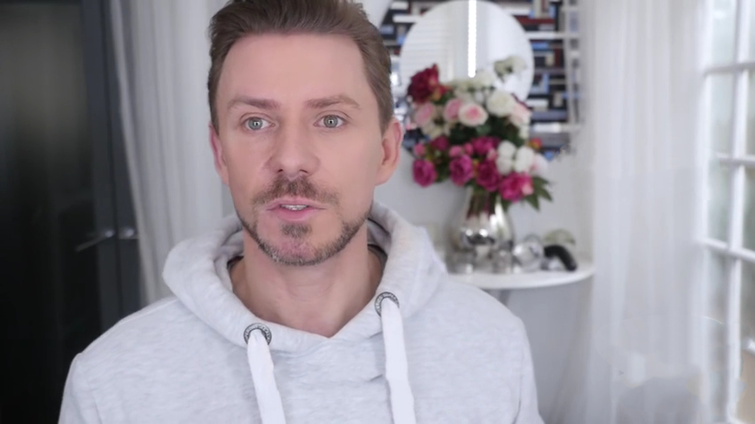 欧美粉底上妆技巧,各种质地粉底上妆方法