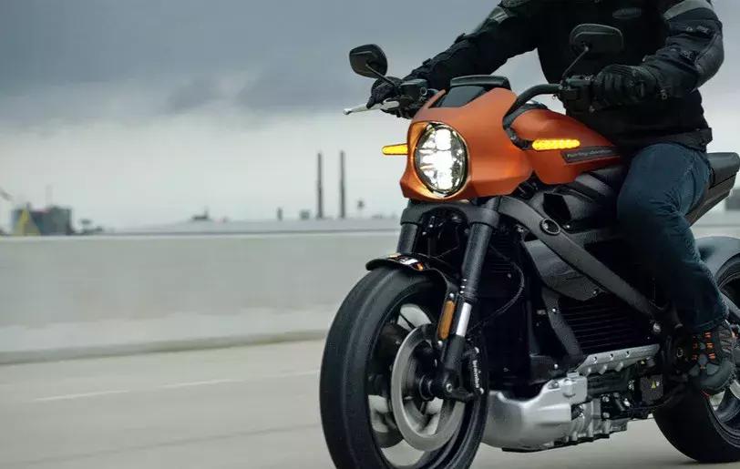 杜卡迪对比哈雷,哈雷杜卡迪川崎哪个好