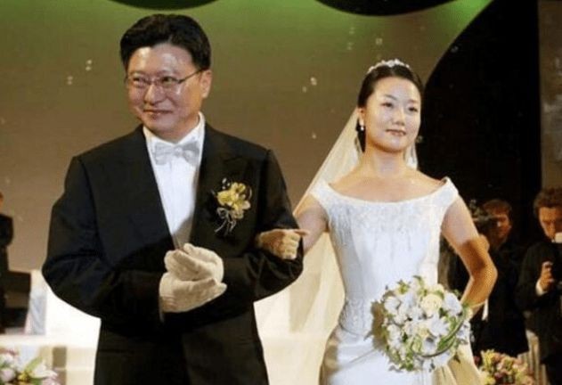 朴槿惠和妹妹弟弟的关系,朴槿惠兄弟姐弟