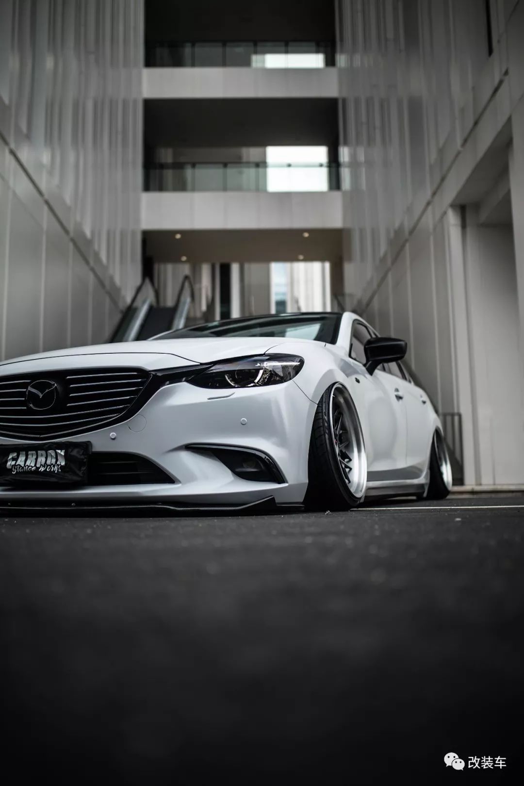 优美的线条暗藏着什么动机？