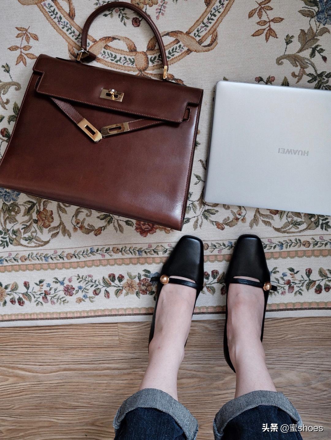 同样是高跟鞋的品类，猫跟鞋、穆勒鞋和玛丽珍鞋有什么不同之处？