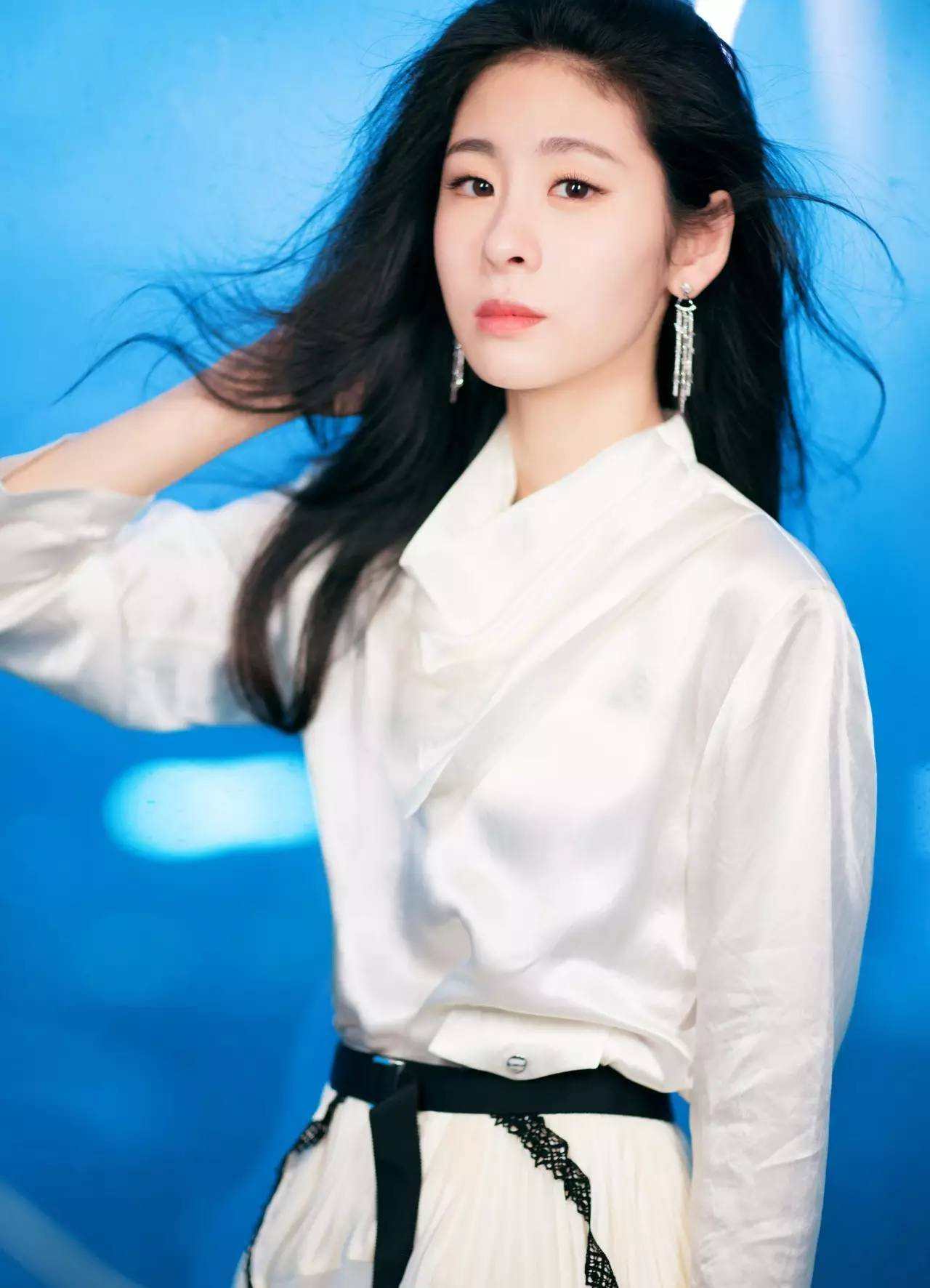 从知名女歌手到单亲妈妈，还被造谣是小三，张碧晨经历了什么？