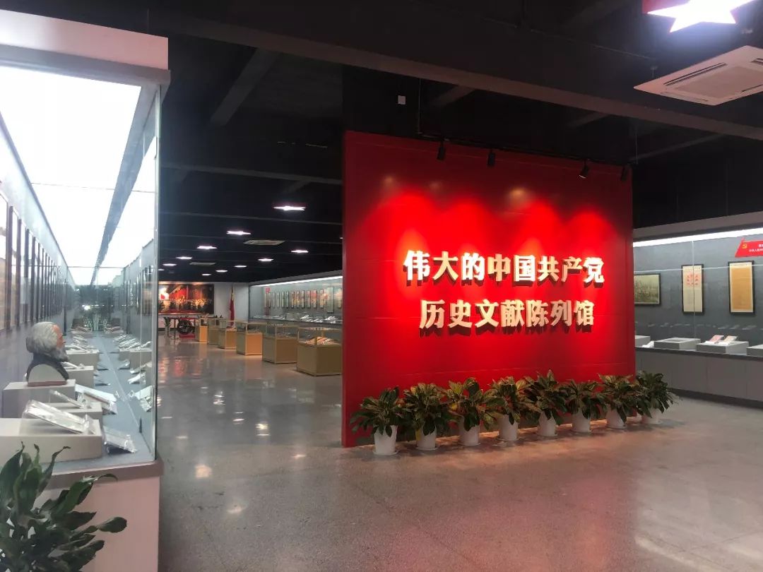 坪山区5星酒店里吃圣诞大餐！158元1大1小，圣诞火鸡、海鲜、烧烤