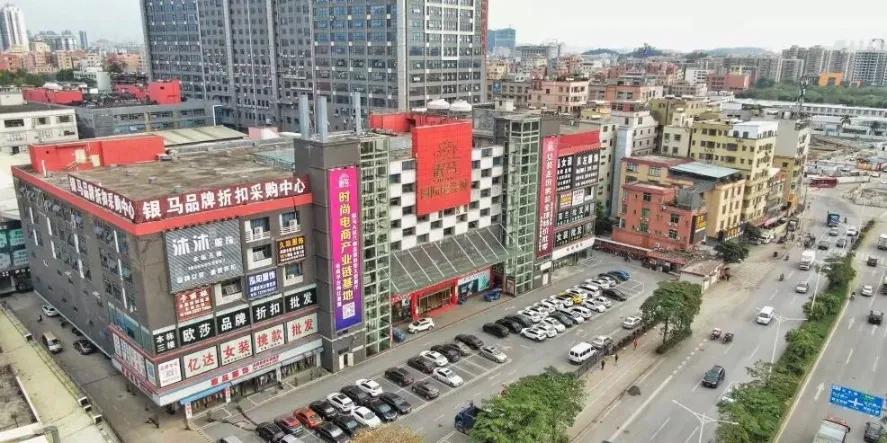 尾货服装批发市场一览表,武汉批发服装尾货市场地点在哪里