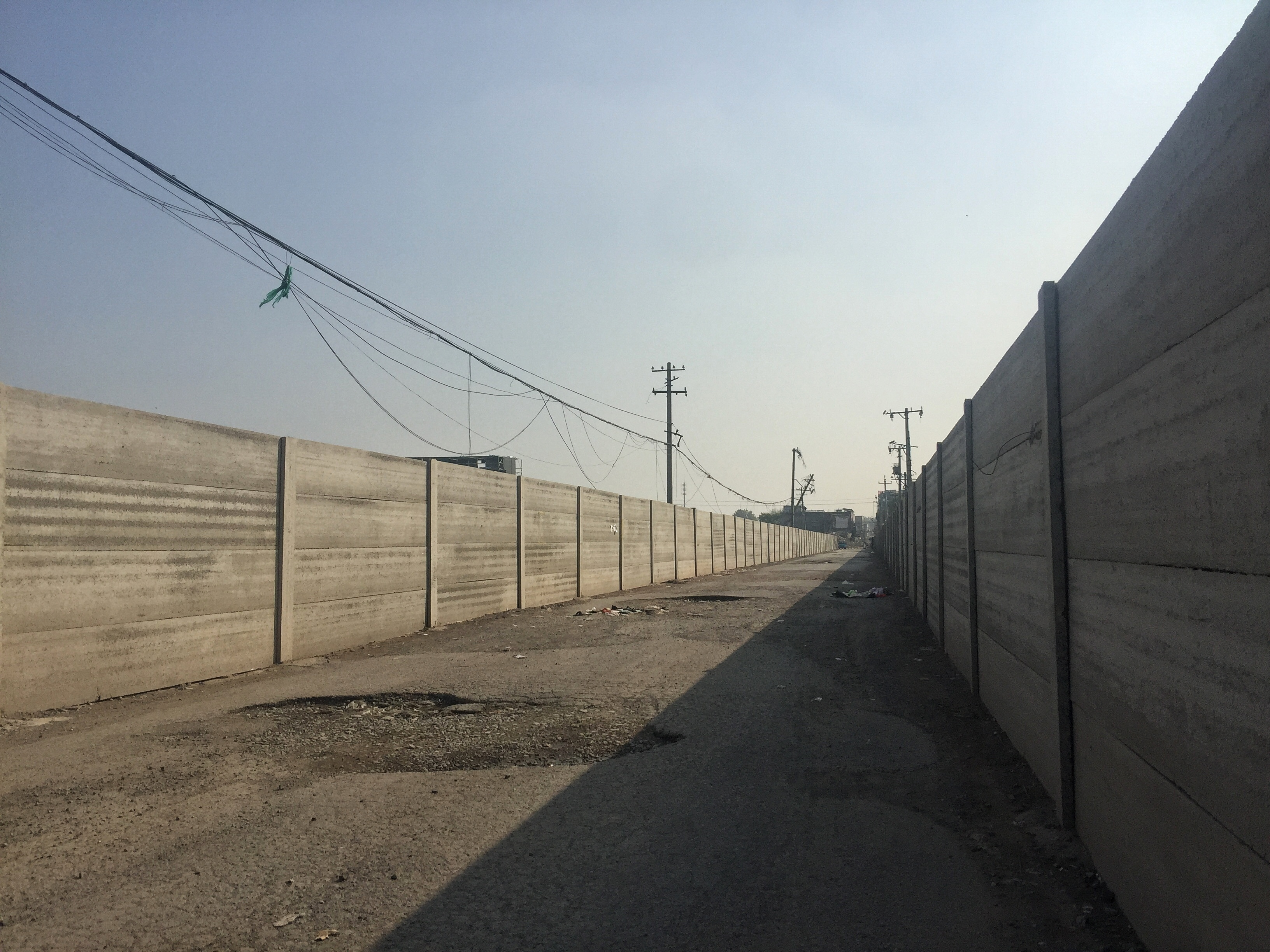 去年大火之后离京“飘荡”一年，创业失败无奈又回到北京