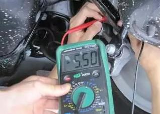 大众迈腾b6电子手刹松不开怎么办,迈腾电子手刹故障怎么解决