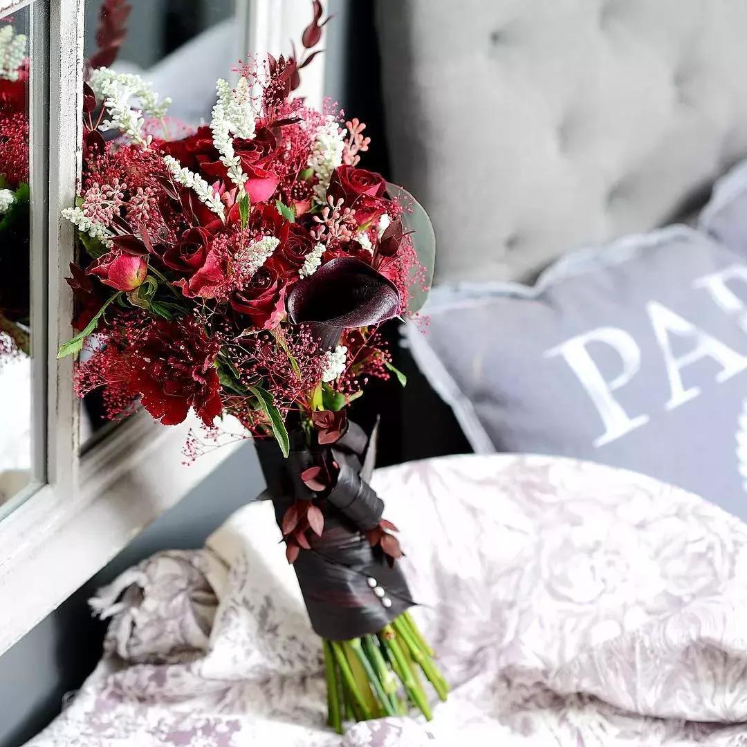 马蹄莲插花怎么养时间长,马蹄莲鲜花养护