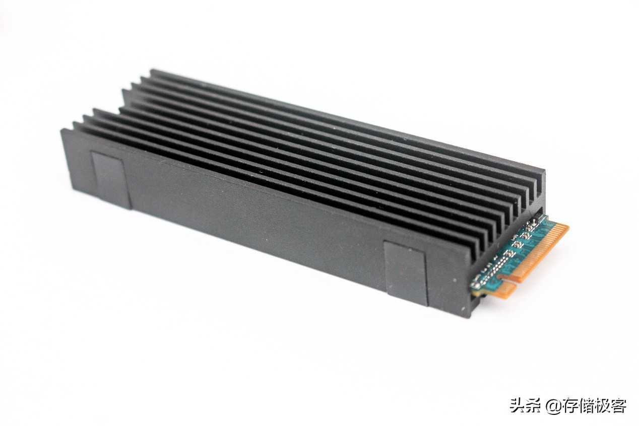 m.2固态硬盘散热片有必要吗,m.2固态哪个散热器好用