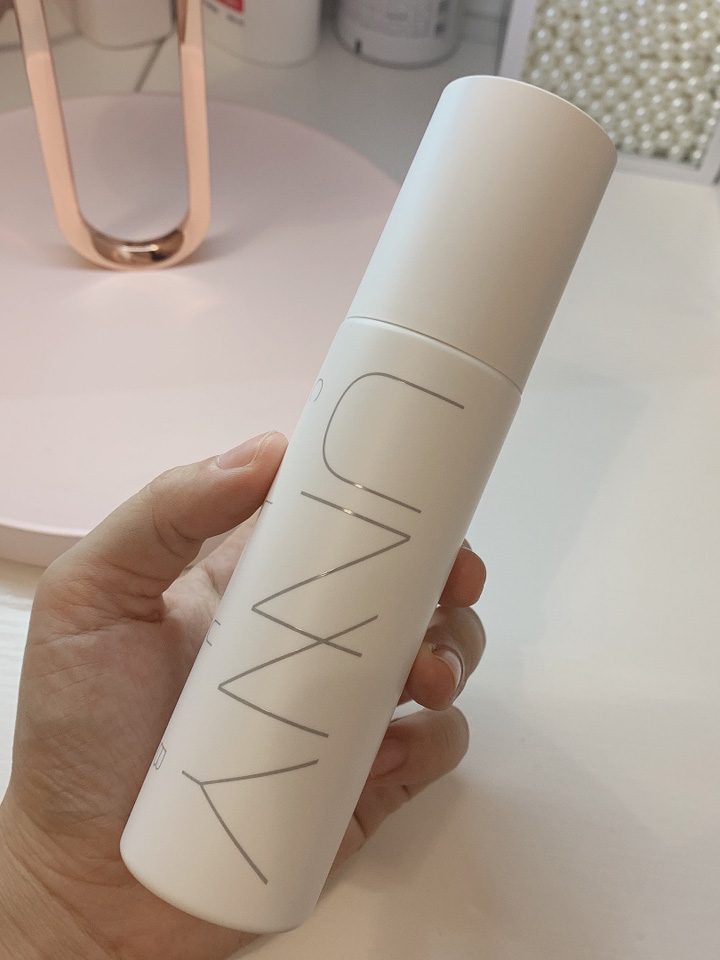 一款相见恨晚的补水定妆喷雾,好用的定妆喷雾推荐油痘肌