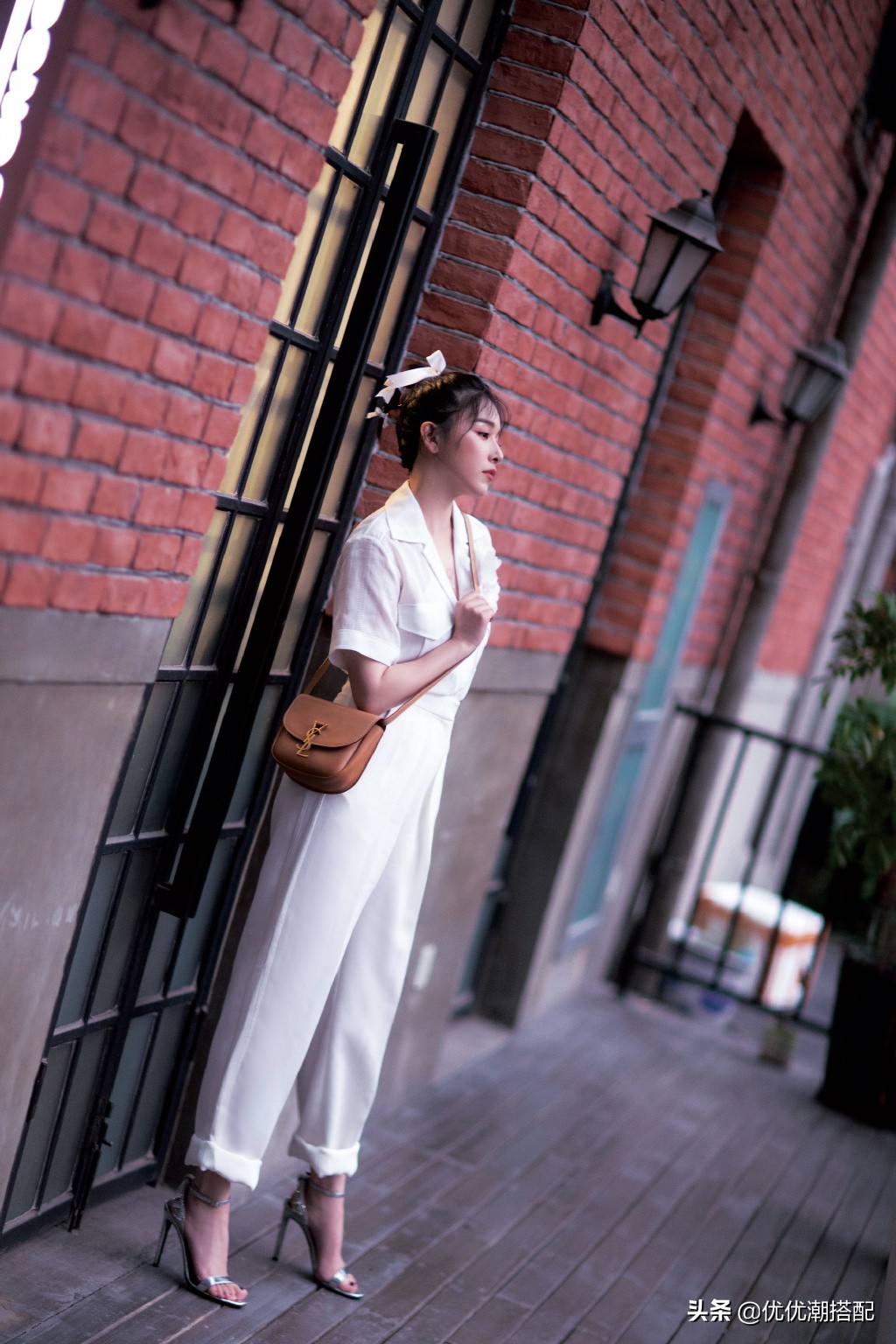 阚清子穿搭图片大全,阚清子一袭白纱裙仙气十足