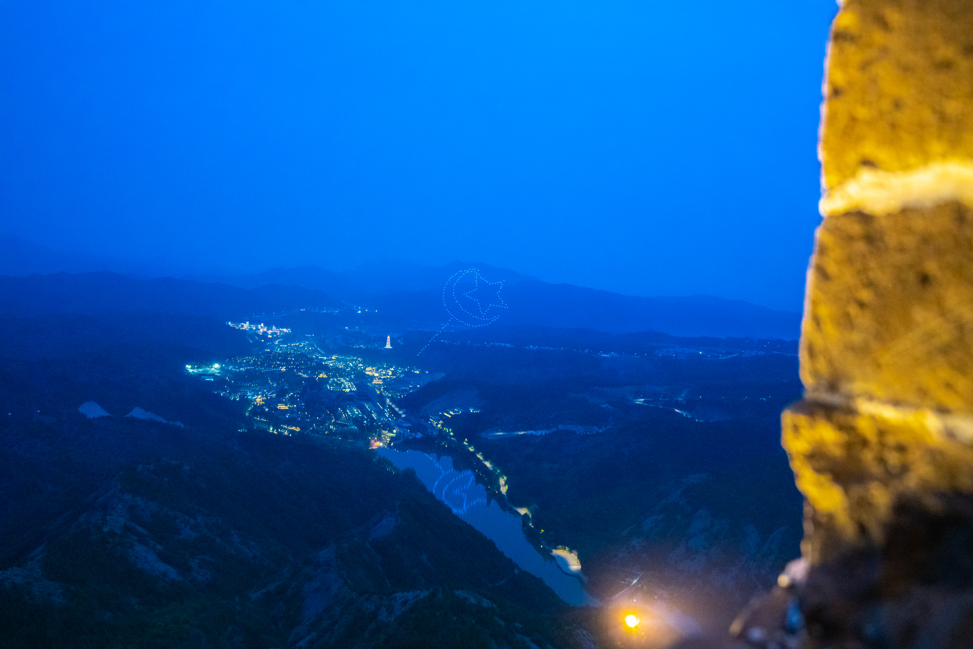 司马台长城的壮观雄奇+北方人的梦里水乡，都在这座京郊水镇了