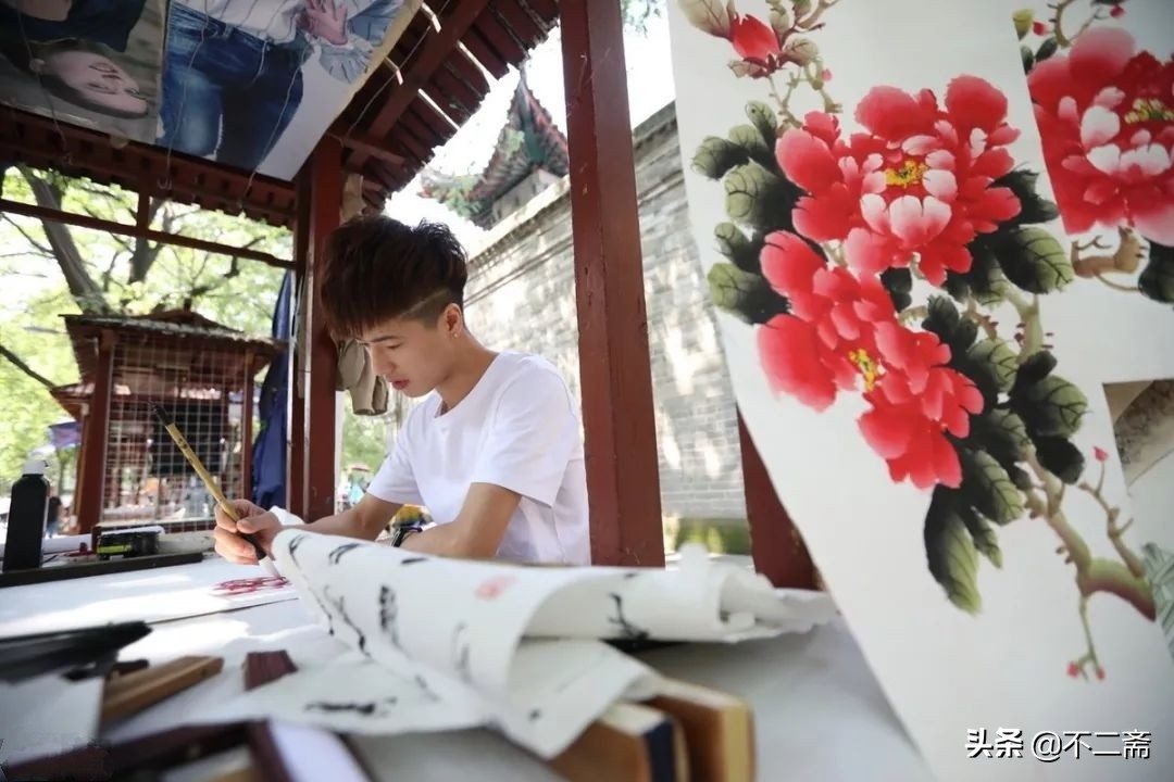 摆摊卖毛笔书法,摆地摊卖书法作品