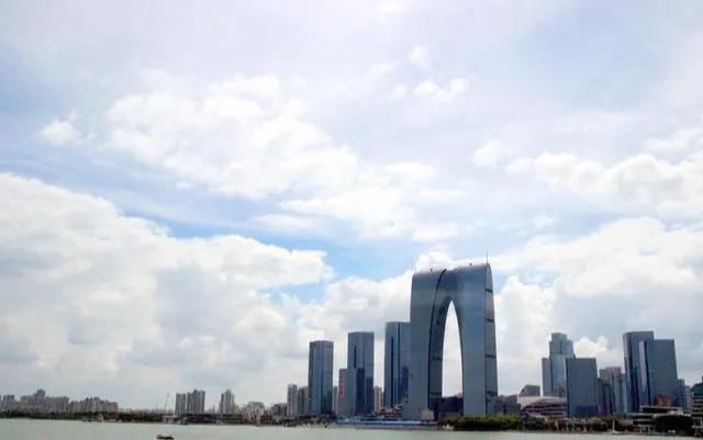 苏州和深圳综合实力哪个强,南京和苏州哪个有教育优势