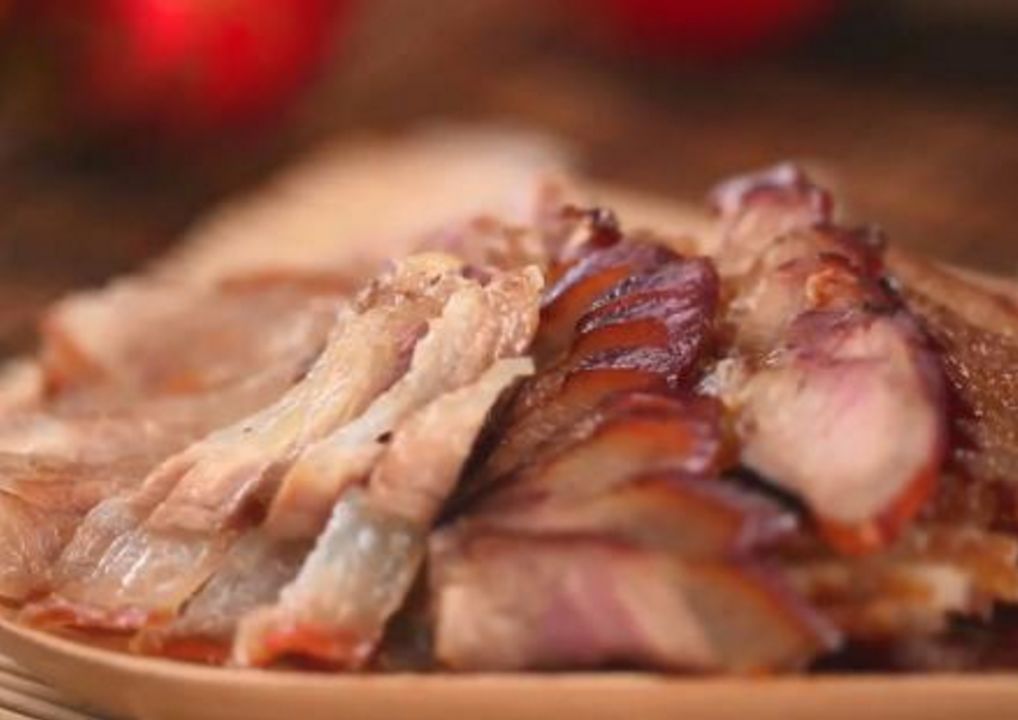 各地的腊肉做法,东莞晒腊肉10斤肉配方多少盐
