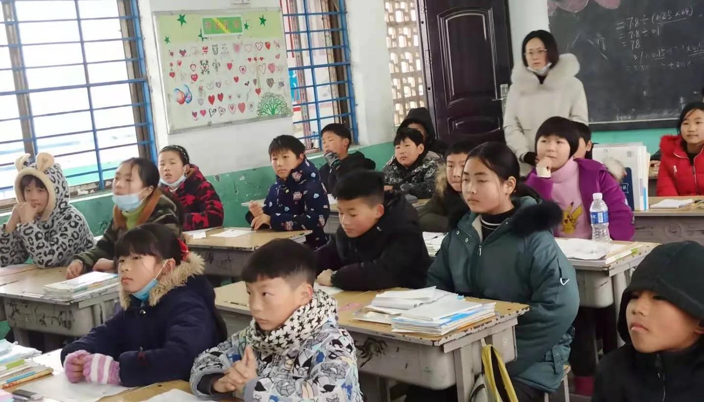 安阳工学院垃圾,安阳工学院返家乡活动