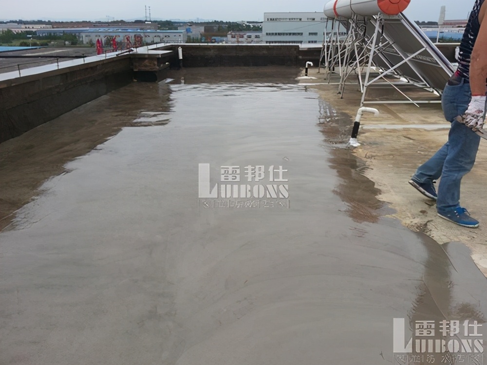 老房子卫生间漏水,老房子水管漏水