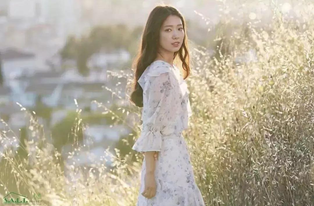 欧韩爆款包包,韩系轻奢小众高级感包包