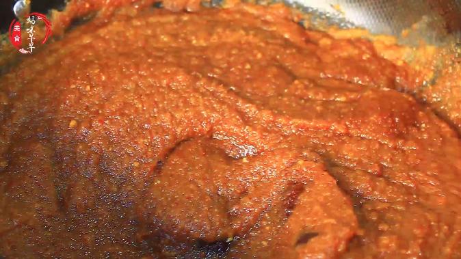 冬天女性手脚冰凉就喝它每天一杯,冬天早上起来喝一杯什么可以驱寒