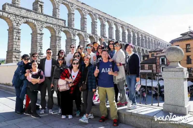 斜杠青年访谈录,斜杠青年英文访谈