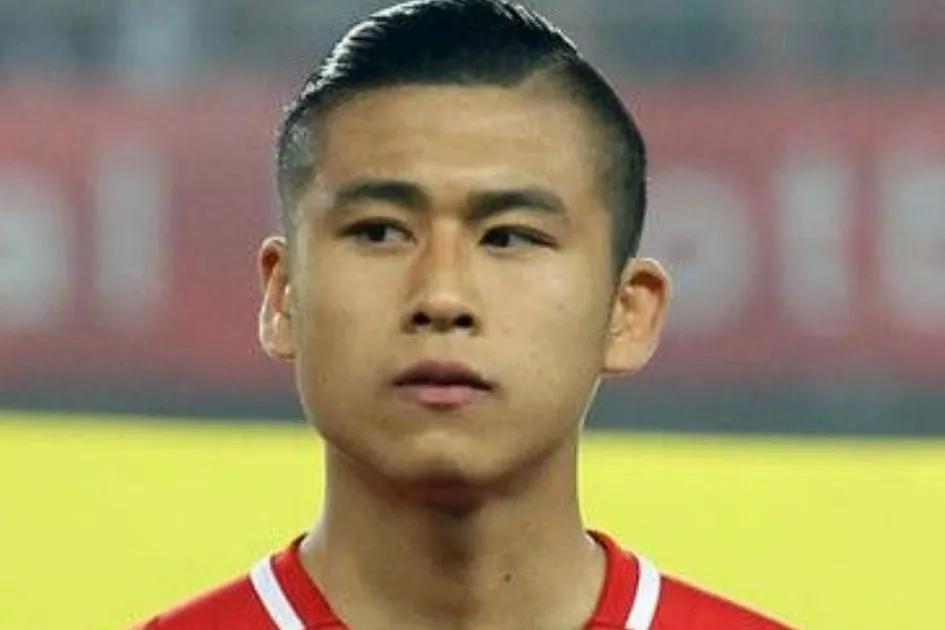 足球明星中国帅哥,中国足球明星帅哥有哪些