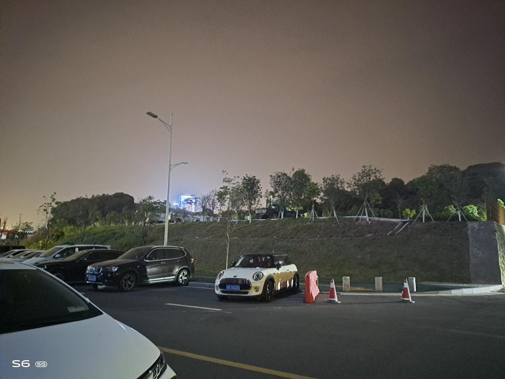 小扎测评|vivoS6：拍照时握在手里的小确幸