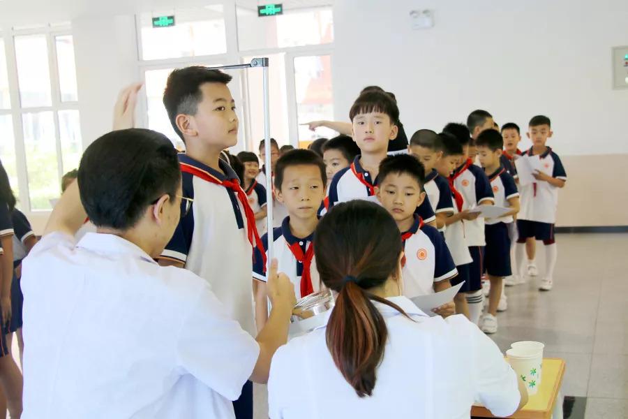 夏季长高黄金期孩子蹿个儿有妙招,这3个信号暗示孩子即将停止长高