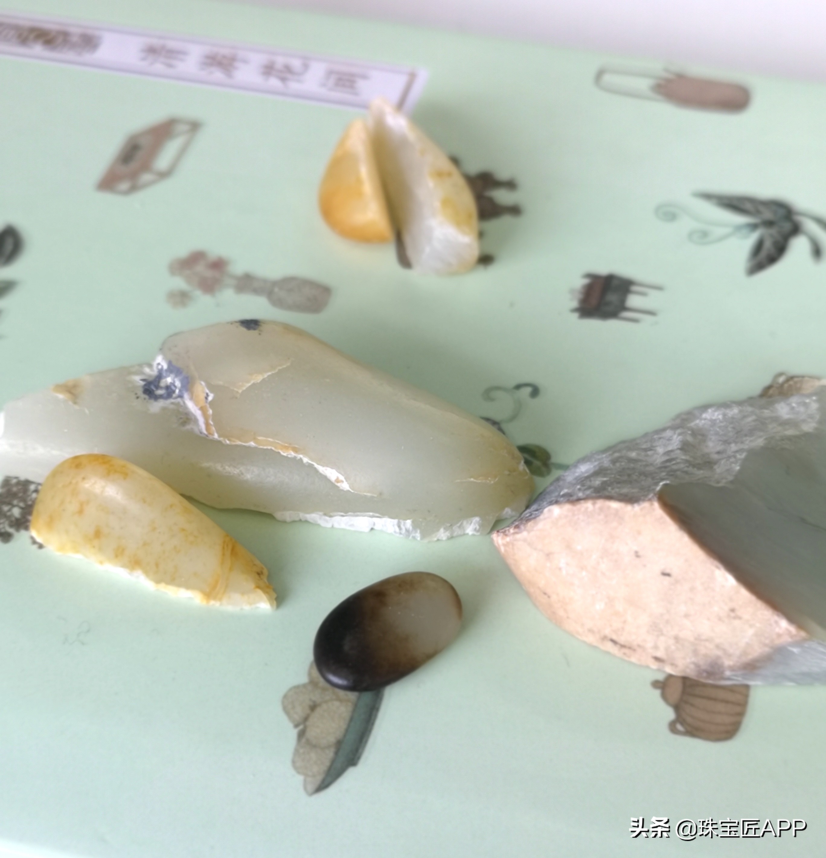 和田玉籽料如何看皮色真假,怎样辨别和田玉籽料真假或皮色