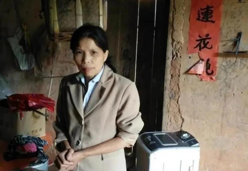 鐮旂┒鐢熸憜鎽婂崠楦$埅,鐮旂┒鐢熷崠楦$埅