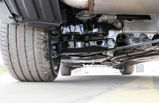 宝马x53.0t动力表现,宝马x5340有高功率吗