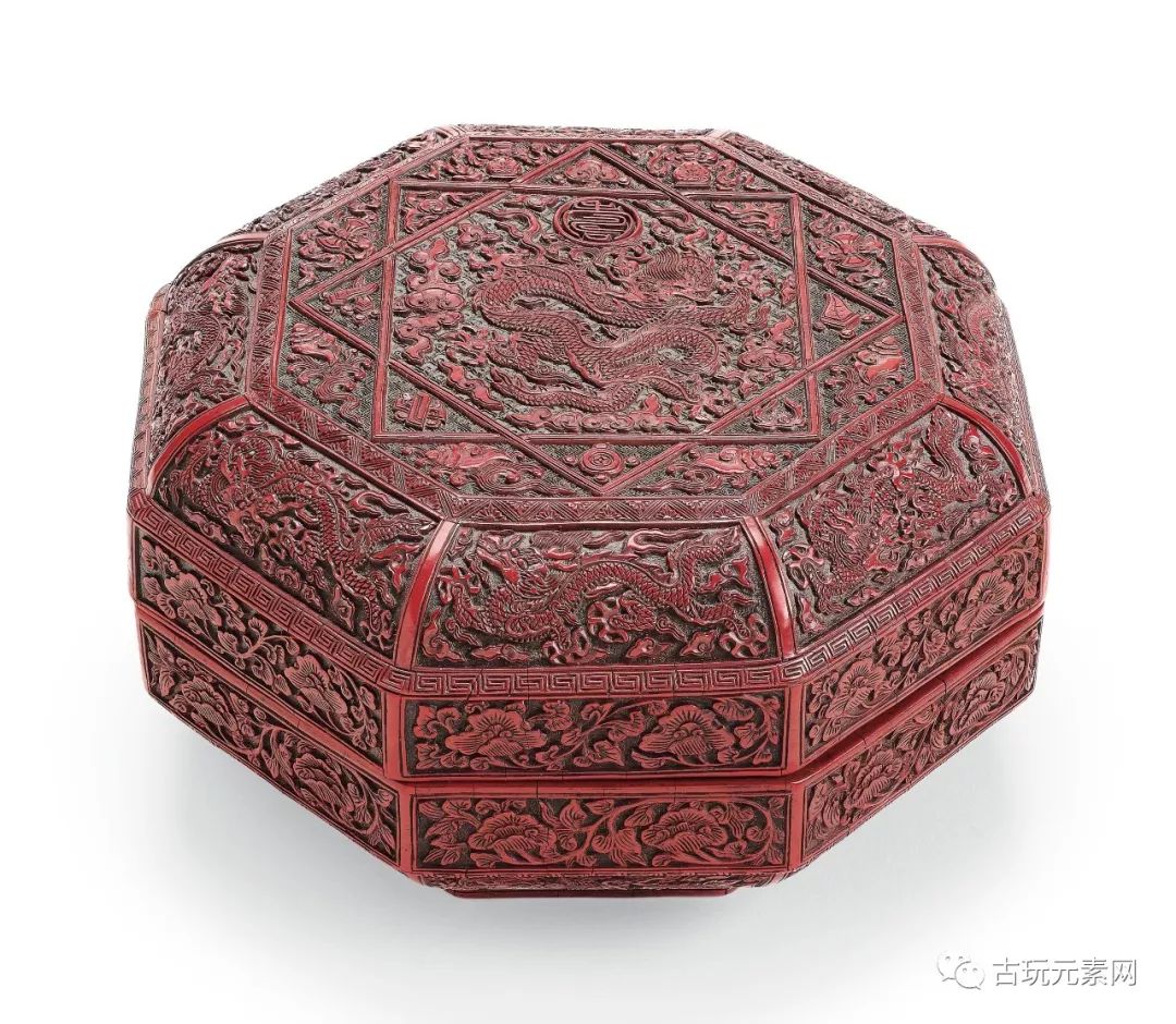 纽约苏富比总成交约1.2亿乾隆青白玉双鱼洗近2000万人民币成交