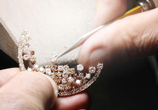 求婚钻戒什么品牌好,求婚钻戒性价比高的品牌