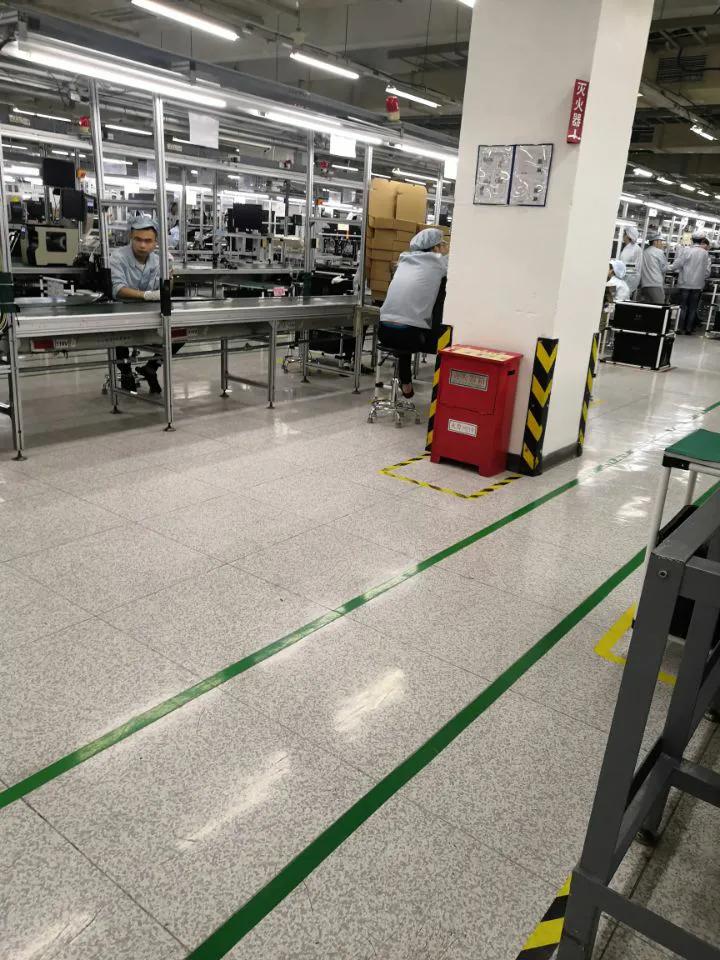 竟然有人说大学生进电子厂打工丢人