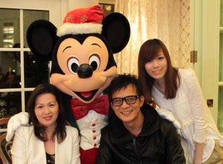 容忍妻子出轨，屡遭背叛却不离婚，黄日华才是真男人