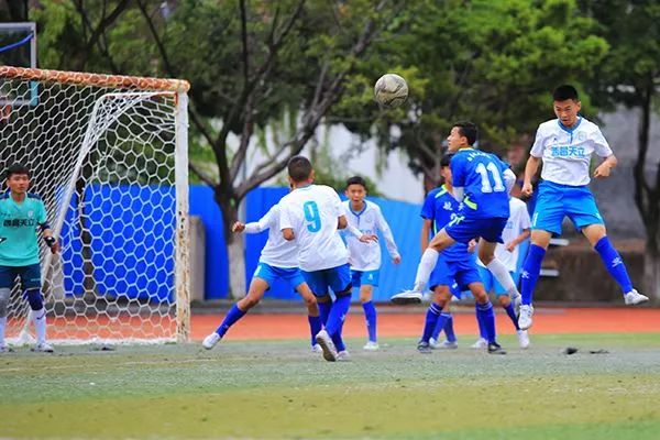 怀揣中国足球梦汗洒校园绿荫场——西昌市第九届中小学生足球赛圆满收官