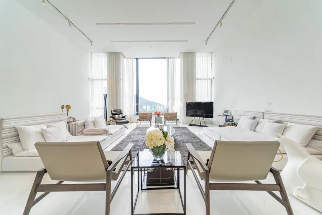 许家印香港豪宅被标售,许家印香港山顶豪宅有多大