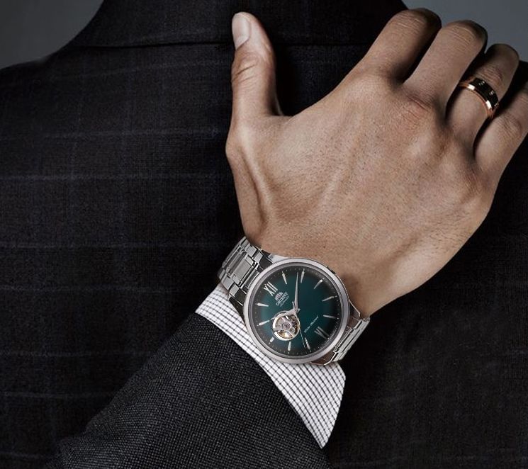 双狮表为什么只保一年,同样的日历为什么价格差太多