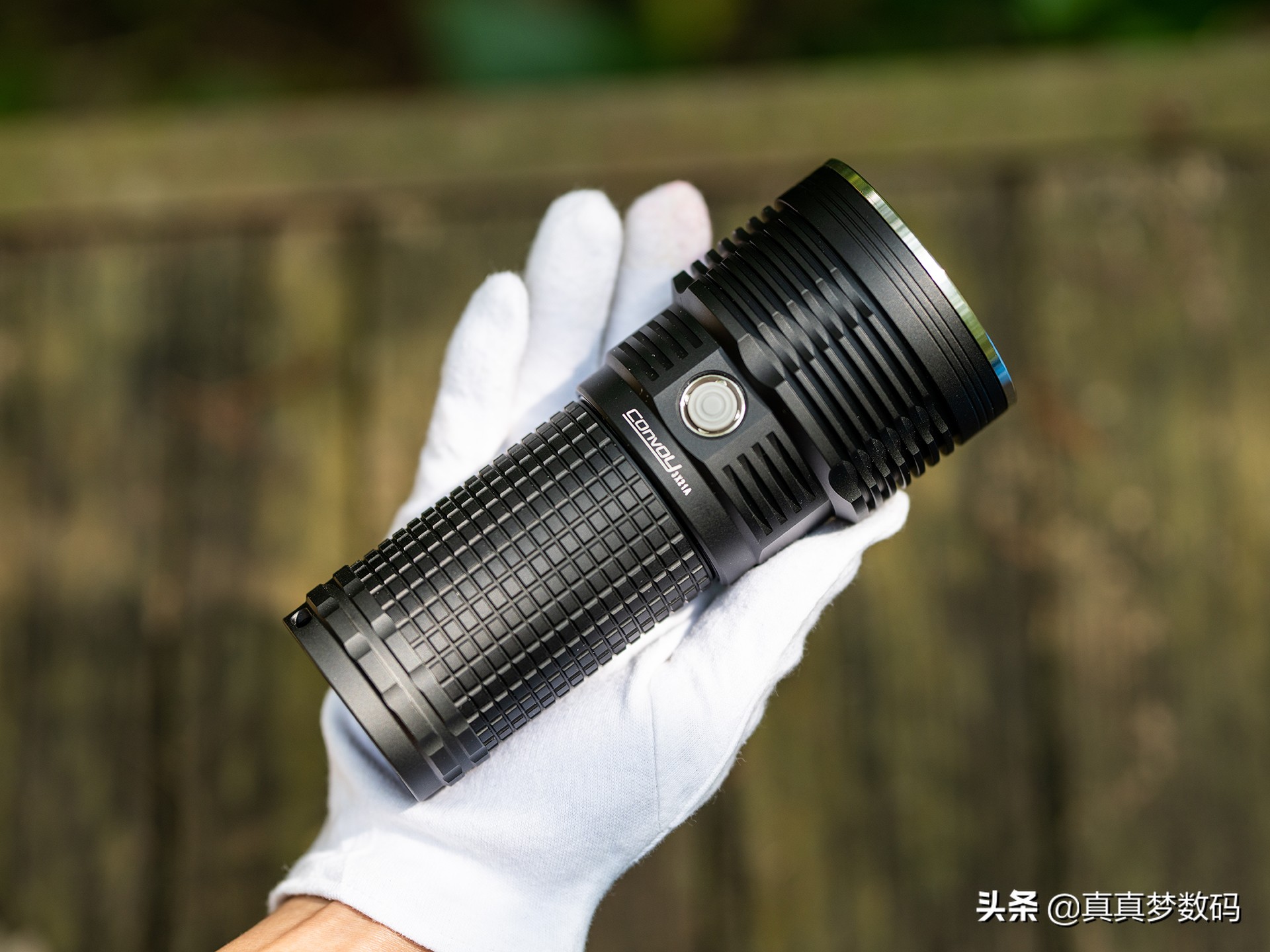 强光手电筒应该如何选择,强光手电筒怎样选