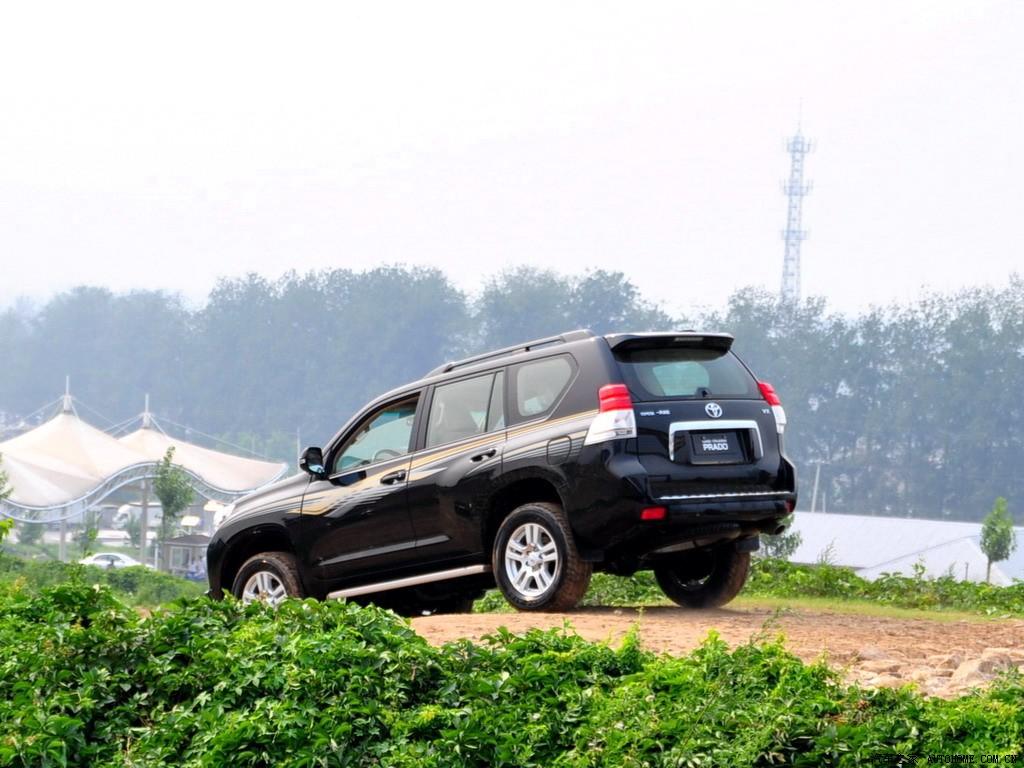 普拉多27爬坡怎么样,普拉多27和4000开起来感受