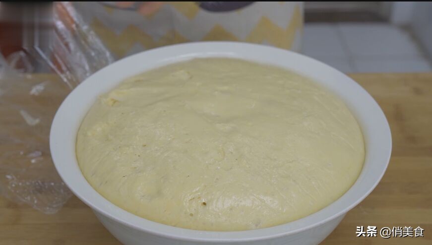 1碗面粉2个鸡蛋教你怎么做小油条,油条面粉怎么做又蓬松又脆又好吃