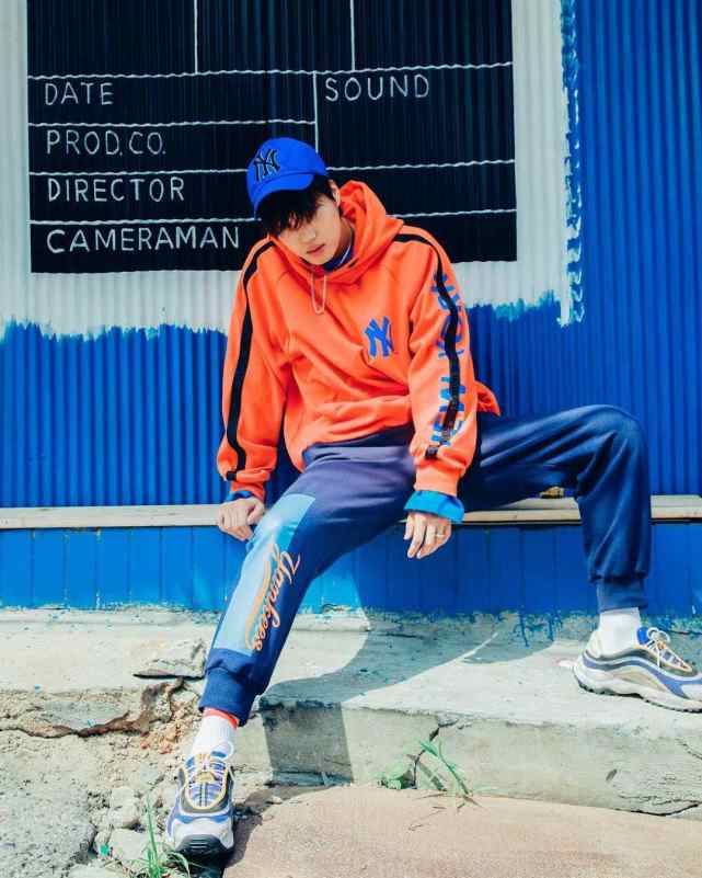 EXO、泫雅pick的潮牌,你确定不来一顶MLB帽子吗？