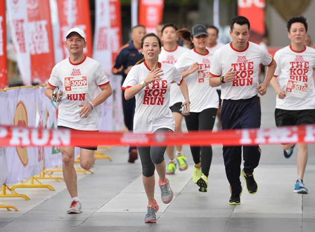 泰国的长公主是海军上将军衔，喜欢跑全马，皇家卫队要陪她跑