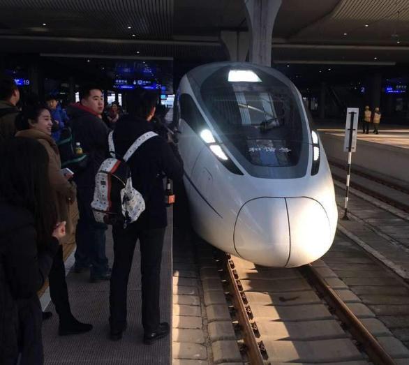 为什么高铁和火车价格差距那么多,高铁动车火车的车票区别